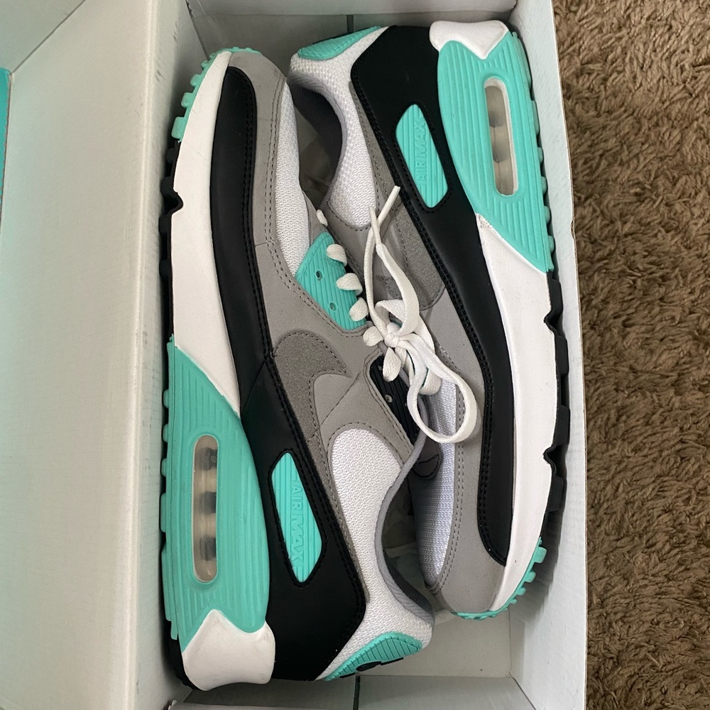 Nike Air Max 90 ‘Hyper Turquoise’ — Size 12